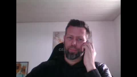 Snapshot of gottalop chatting on February 9, 2:21 pm gottalop online show from February 9, 2:21 pm