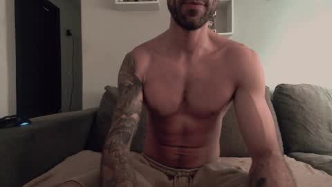 gottalovelatinas online show from April 23, 5:37 pm