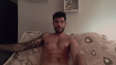 gottalovelatinas online show from April 30, 5:30 pm