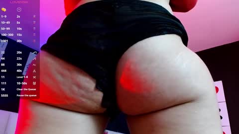 Meredith Alessandra online show from January 8, 4:48 am