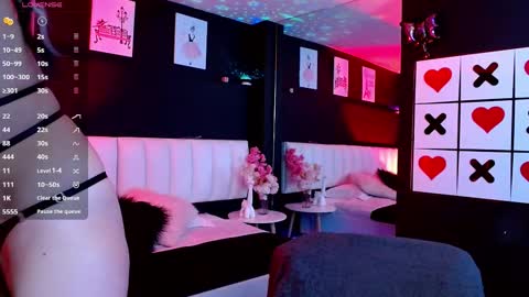 Meredith Alessandra online show from February 5, 4:17 am