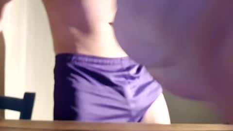 Snapshot of goura2000 chatting on December 29, 10:47 pm goura2000 online show from December 29, 10:47 pm