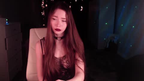 Snapshot of grace_crystal chatting on December 19, 12:02 am Grace online show from December 19, 12:02 am