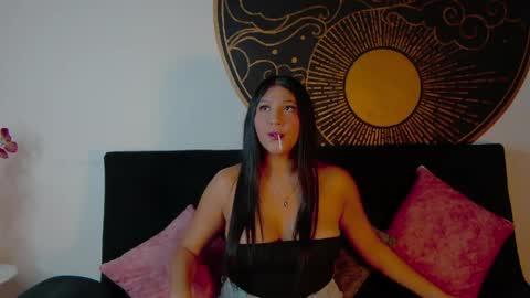 Grace Walker online show from April 15, 12:23 pm