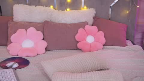 gracedaviess online show from April 17, 3:04 pm