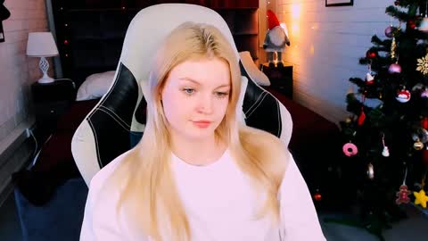 Snapshot of graceglamour chatting on January 5, 11:37 am Grace Glamour online show from January 5, 11:37 am