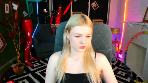 Snapshot of graceglamour chatting on January 9, 5:34 am Grace Glamour online show from January 9, 5:34 am