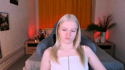 Snapshot of graceglamour chatting on September 22, 5:09 am Grace Glamour online show from September 22, 5:09 am