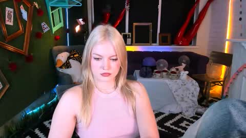 Snapshot of graceglamour chatting on September 25, 5:44 am Grace Glamour online show from September 25, 5:44 am