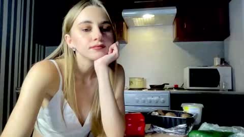 Snapshot of gracetorrezz chatting on October 5, 7:01 pm gracetorrezz online show from October 5, 7:01 pm