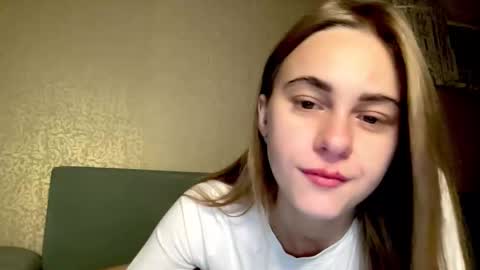 Snapshot of gracetorrezz chatting on November 4, 4:28 pm gracetorrezz online show from November 4, 4:28 pm