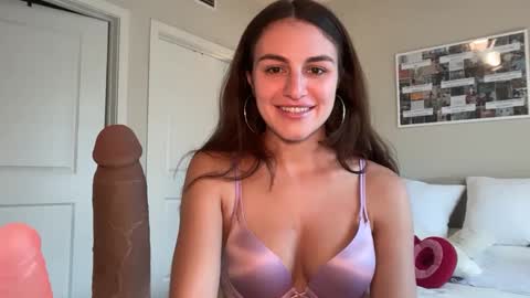 Snapshot of graciesmith27 chatting on September 19, 8:31 pm Gracie Smith online show from September 19, 8:31 pm