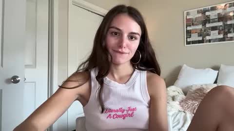 Gracie Smith online show from June 10, 7:13 pm