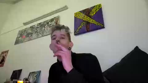 Snapshot of graff4 chatting on December 25, 6:52 pm Smallcom online show from December 25, 6:52 pm