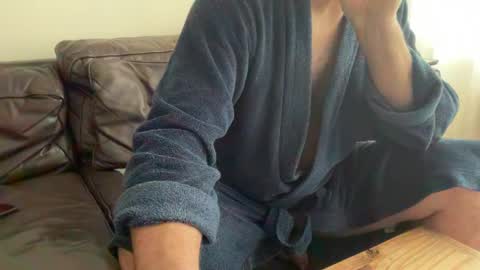 Snapshot of grandmufftwerking chatting on January 8, 11:43 am grandmufftwerking online show from January 8, 11:43 am