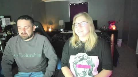 Snapshot of graniteaura chatting on April 28, 3:50 pm graniteaura online show from April 28, 3:50 pm