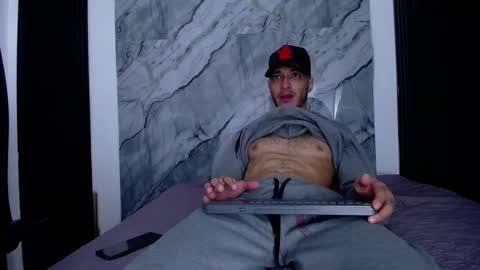 Snapshot of grant_irons chatting on February 26, 1:54 pm Grant Irons online show from February 26, 1:54 pm