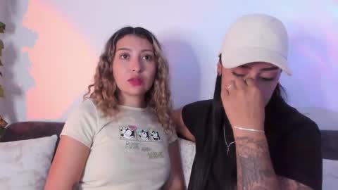 Snapshot of grave_duo chatting on December 14, 4:18 am GRAVE DUO online show from December 14, 4:18 am