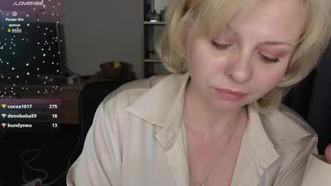 Snapshot of gray_swann chatting on February 5, 12:38 pm Ray online show from February 5, 12:38 pm