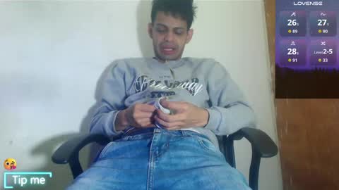 Snapshot of grayhorny chatting on April 22, 10:39 am Gray online show from April 22, 10:39 am