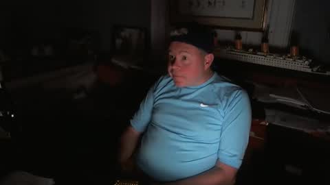 grayson_maxx online show from April 19, 2:00 am