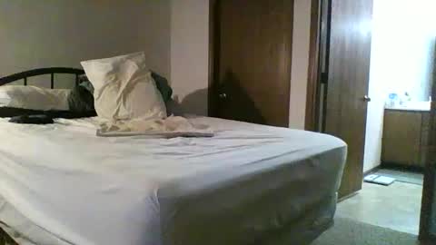 Snapshot of greatgazu chatting on January 5, 9:47 pm hotforyou69 online show from January 5, 9:47 pm