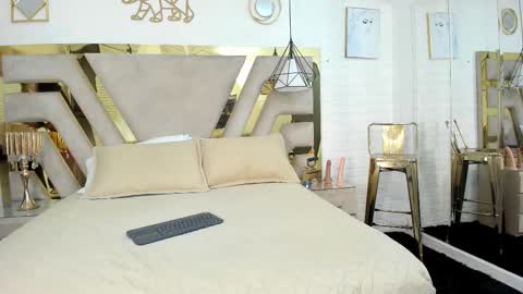 Snapshot of green_brittany27 chatting on December 2, 8:04 pm green_brittany27 online show from December 2, 8:04 pm