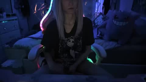 GreenEyedLovexo online show from February 27, 5:45 am