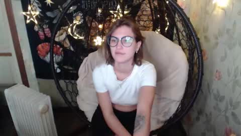 Lina online show from October 14, 9:54 am