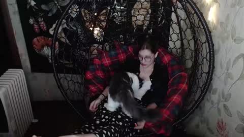 Lina online show from January 15, 11:59 am