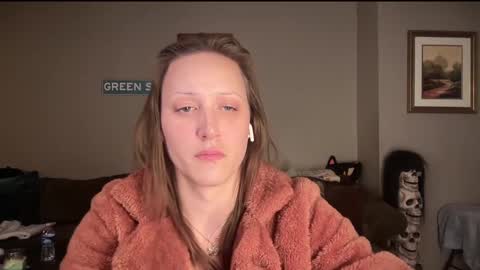 Snapshot of greenxxxqueen chatting on February 2, 10:02 am SexQueen Nikki online show from February 2, 10:02 am