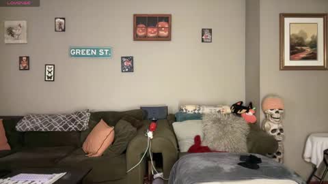 SexQueen Nikki online show from April 19, 3:28 am