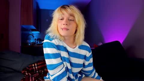 Greg-independent model online show from January 6, 7:02 pm