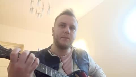 Snapshot of gregory_the_bear chatting on December 9, 4:58 pm Gregory online show from December 9, 4:58 pm