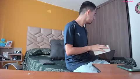 gregorymancini online show from July 18, 8:12 pm