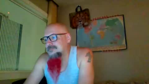 Snapshot of gregrev chatting on December 11, 5:10 am gregrev online show from December 11, 5:10 am