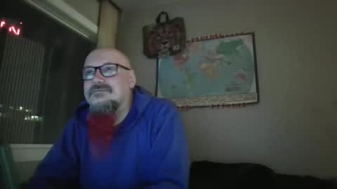 Snapshot of gregrev chatting on January 20, 3:04 am gregrev online show from January 20, 3:04 am