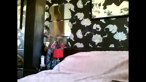 Snapshot of gregwest200519493 chatting on March 3, 8:31 am gregwest200519493 online show from March 3, 8:31 am