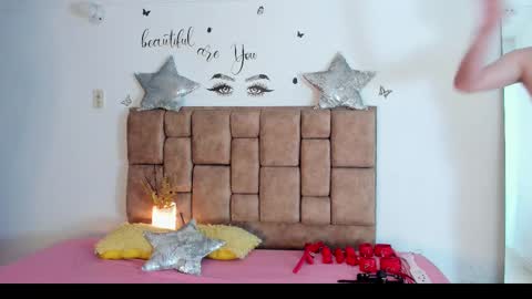 Snapshot of grettaandcoulle chatting on February 20, 9:00 am grettaandcoulle online show from February 20, 9:00 am