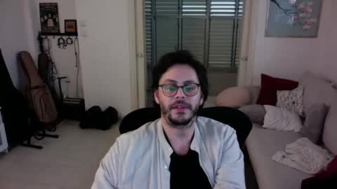 grey_uchi online show from April 2, 8:01 am