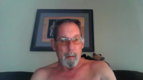 Snapshot of greybeard6868 chatting on December 31, 8:56 pm greybeard6868 online show from December 31, 8:56 pm