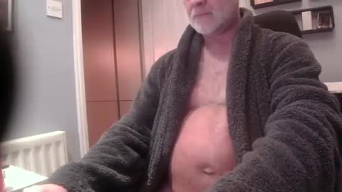 greyfox_6000 online show from January 6, 9:00 pm