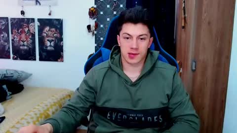 Snapshot of griego01 chatting on December 17, 5:58 pm griego01 online show from December 17, 5:58 pm