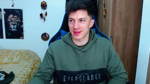 Snapshot of griego01 chatting on December 29, 3:33 am griego01 online show from December 29, 3:33 am