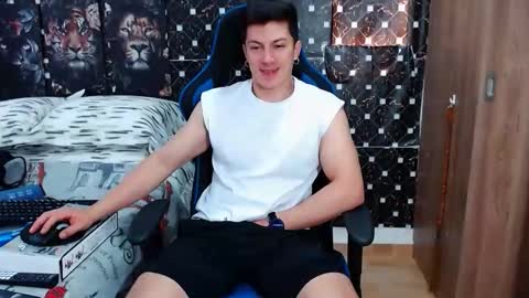 Snapshot of griego01 chatting on March 3, 6:58 pm griego01 online show from March 3, 6:58 pm