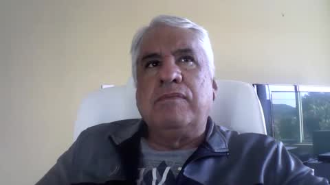 Snapshot of grisa01 chatting on May 16, 1:10 pm grisa01 online show from May 16, 1:10 pm