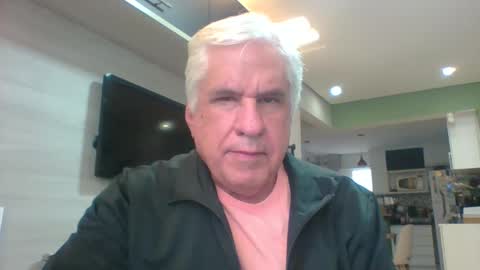 Snapshot of grisa01 chatting on May 30, 7:11 pm grisa01 online show from May 30, 7:11 pm