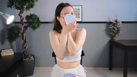 Gwen online show from March 6, 5:48 am