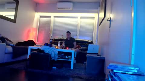 grives13 online show from February 15, 4:31 am