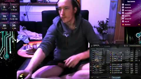 I can be everything you want online show from December 21, 5:07 pm